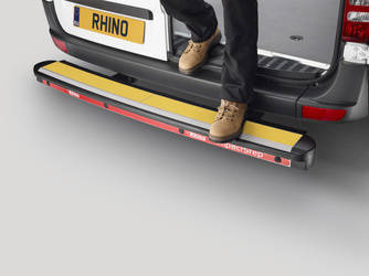 Tylny stopień Rhino Impact Step IMS02 für